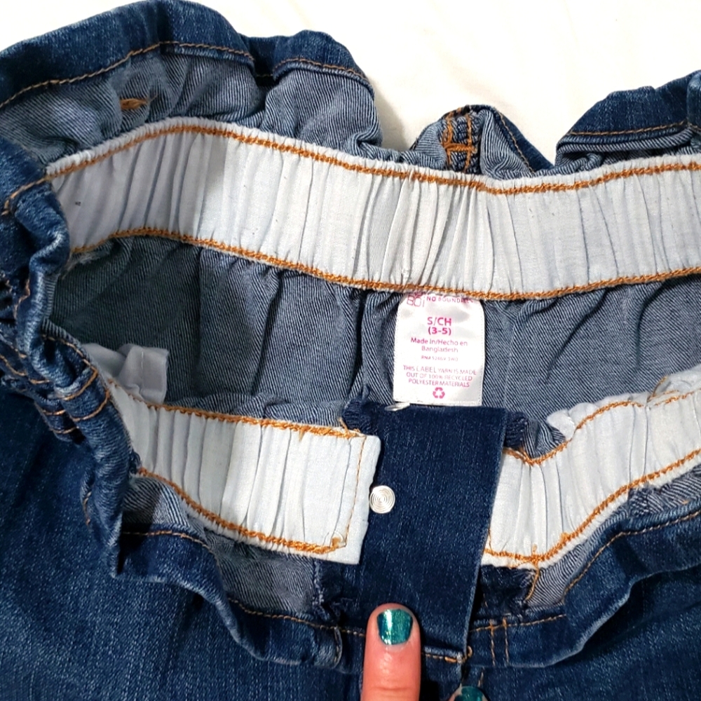 Shorts - Picture 3 of 3